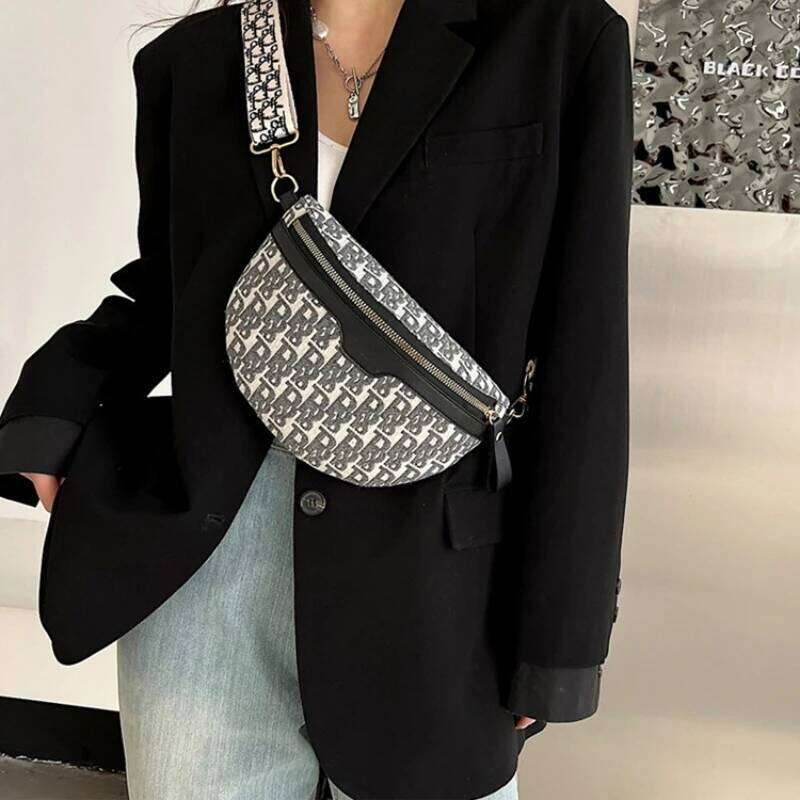 Letter Print Fashion Crossbody Round Mini Minimalist Waist Versatile Women's Shoulder Bag