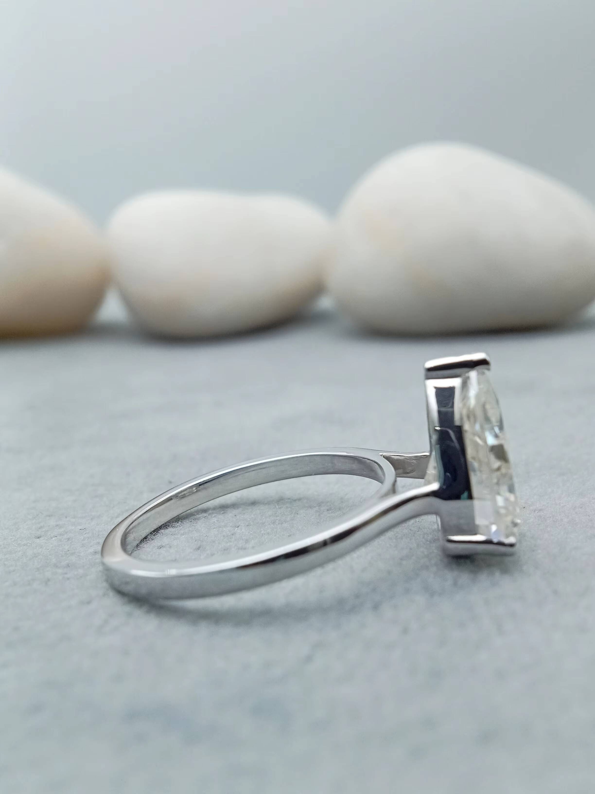 Fancy Fine Jewelry Custom 10K Gold Engagement Ring VVS Lab Grown Pear Cut White Wedding Diamond for Certificate 100