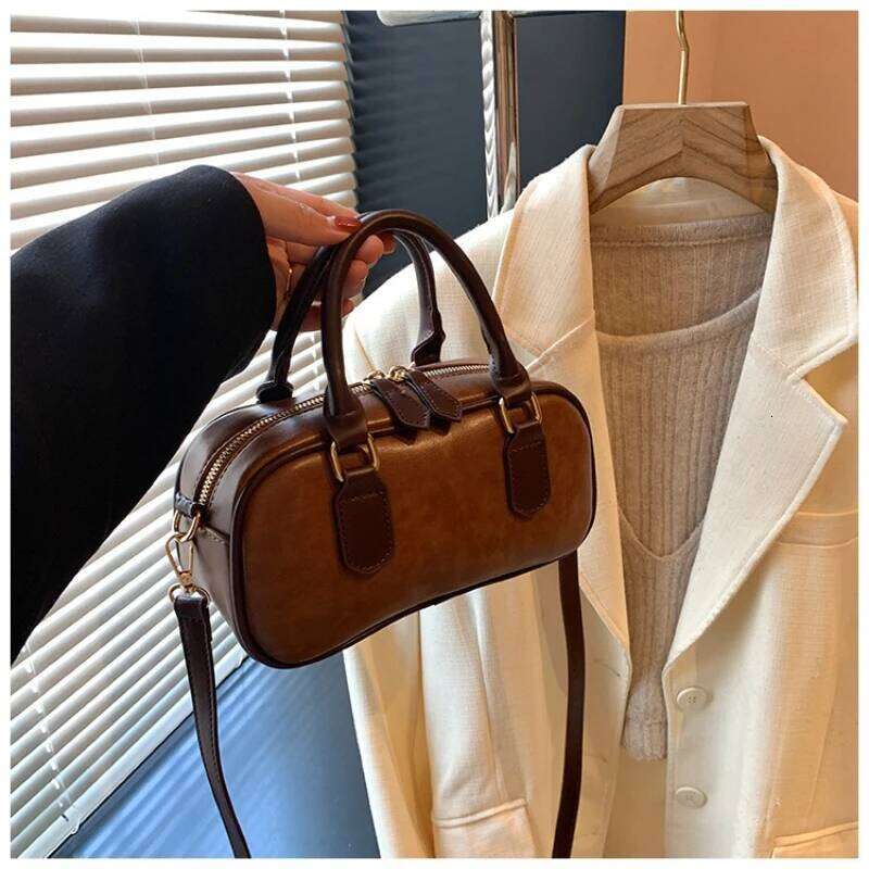 Faionable Bowling Women's Handbag Retro Oulder Bag Korean Sle Autumn Winter New Arrival Soft PU Leather Pure Color XJ260131