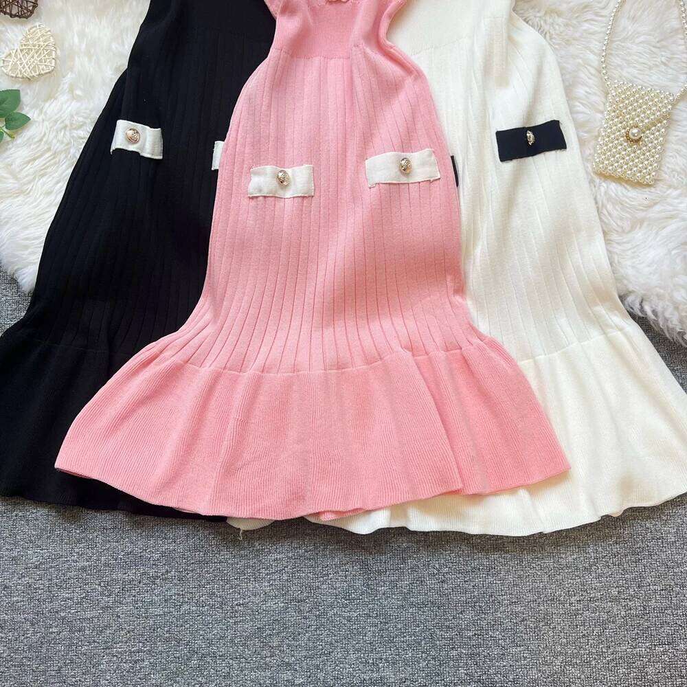 YuooMuoo Chic Fashion Sexy Package Hips Knitted Mini 2025 Summer Elegant V-neck Ruffled Party Dress Streetwear Vestidos XJ260131