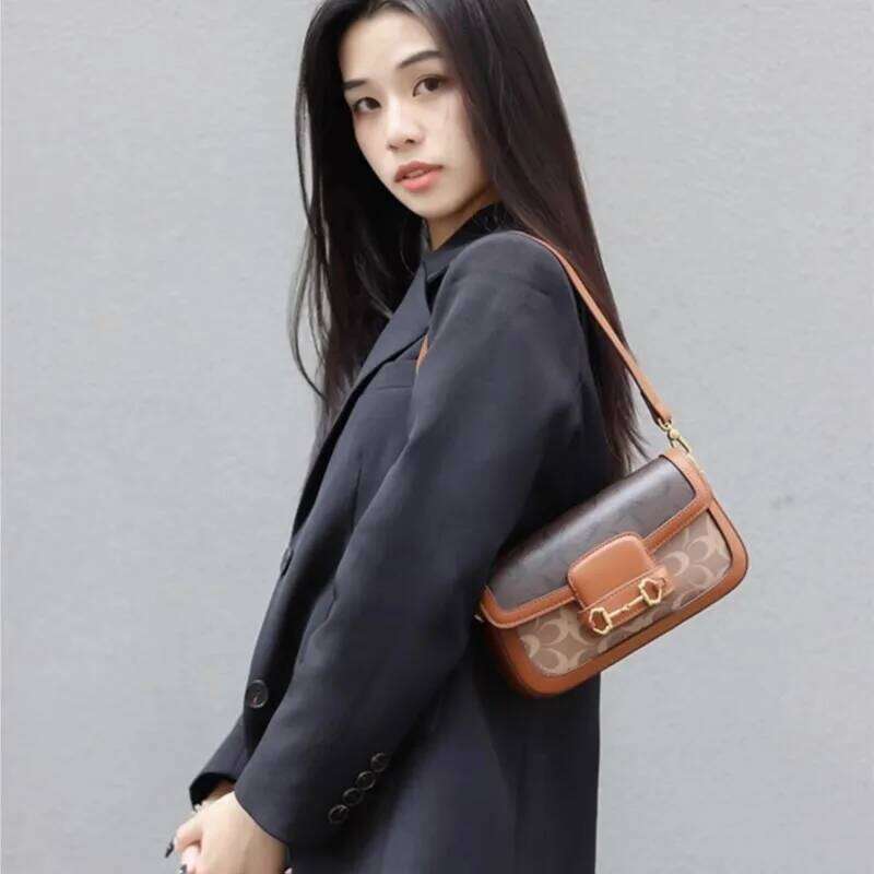 Women's 2025 new high-end versatile shoulder contrasting color crossbody armpit baguette even bag smini bags