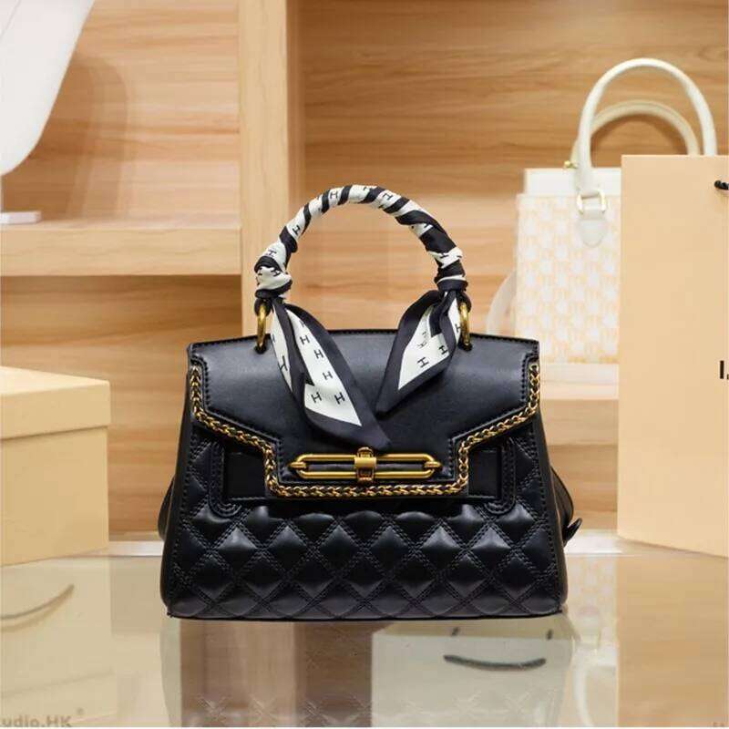 Women's genuine leather handbag, women's 2026 autumn/winter high-end texture brand designer, single shoulder crossbody