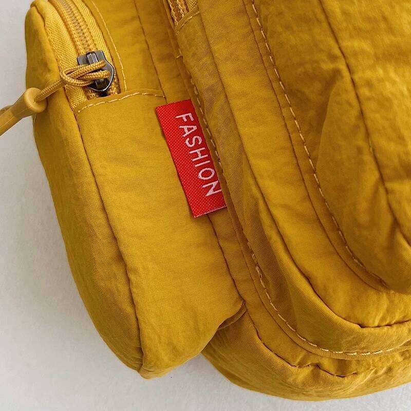 Multi pocket shoulder women's fashionable casual crossbody men's mailman bag, lightweight sports outdoor