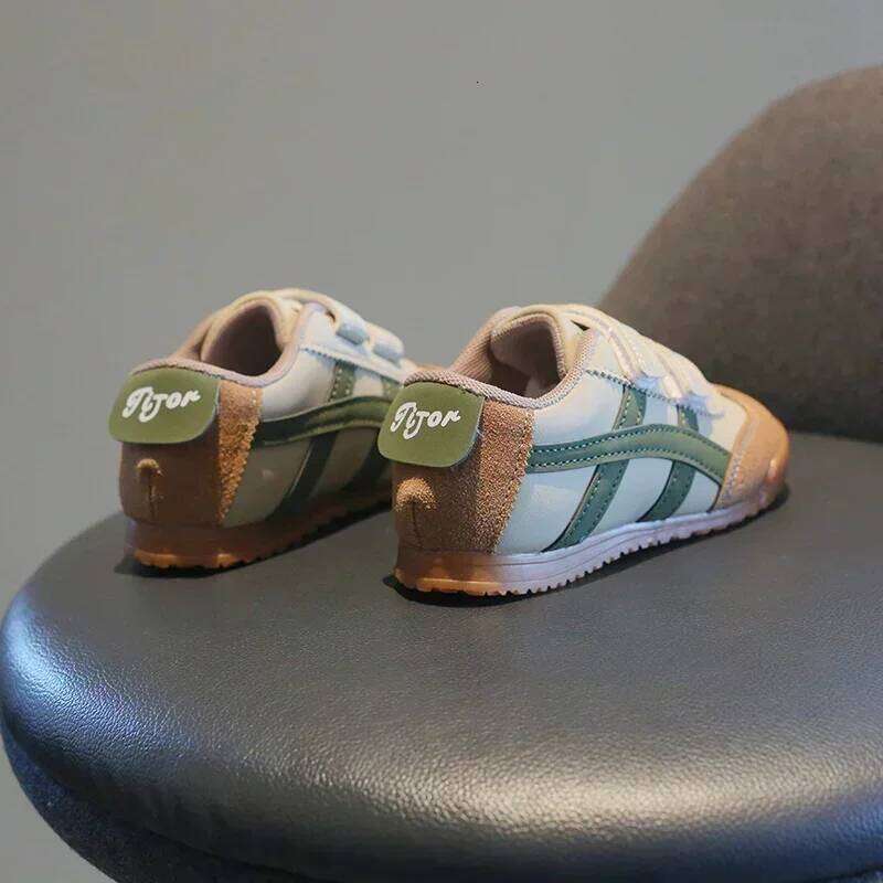 2025 Spring Autumn Fashion New Lightweight Round Toe Comfortable Men's and Women's Casual Children's Sports Sneakers Y260128