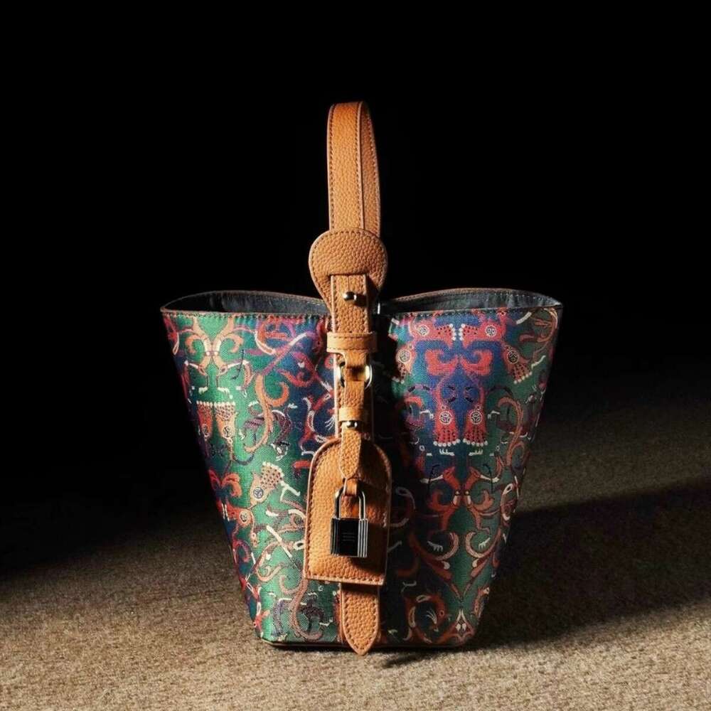 Autumn Winter New Chinese Style Sichuan Brocade Vegetable Basket Single Shoulder Handbag Crossbody Bag MASA