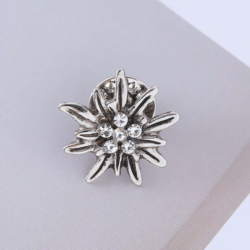 Cross-Border Edelweiss Thistle Pin Retro Decoration High-End Versatile Fashion Design Flower Multi-Functional Brooch Trend