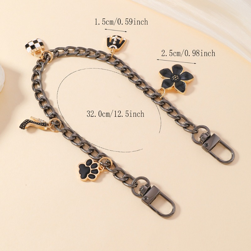 Birthday Gift Leaf Four Trendy Charm Jewelry Clover Alloy Pendant Luxury Keychain Fashionable Bag Accessory With Flower High Heel Charms For Women Gir