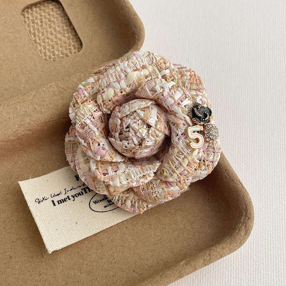 Korean Dongdaemun Same Style Fabric Camellia Flower High-end Pearl Pin Brooch Anti-exposure Accessory