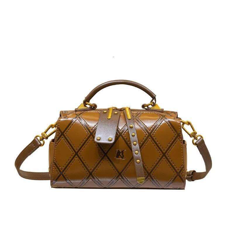 Light luxury brand pillow bag, women's 2024 new autumn and winter high-end handbag, single shoulder crossbody