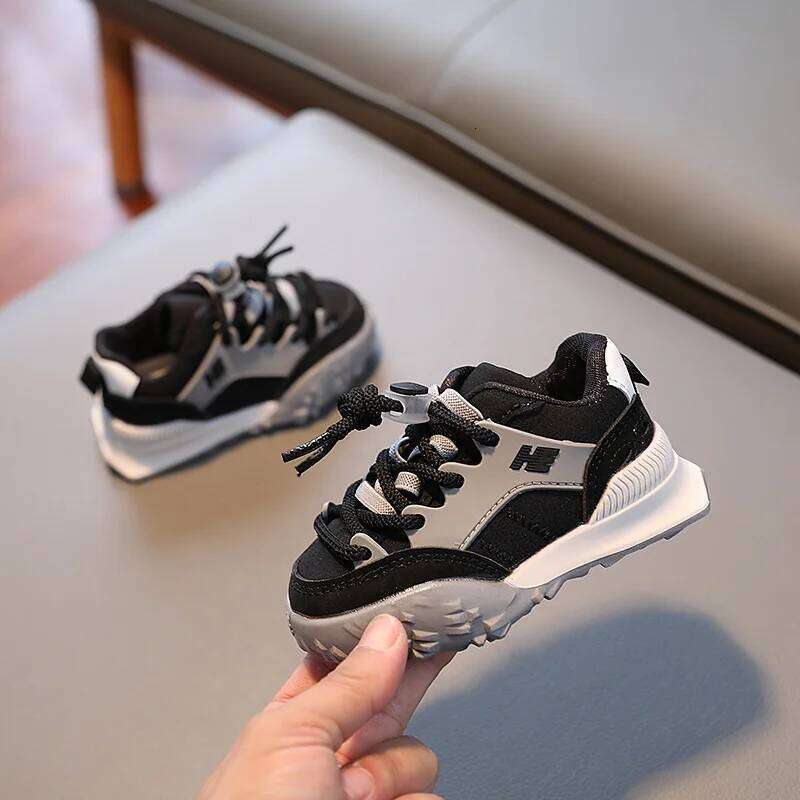 Kids Sports Baby Boys Mesh Breathable Outdoor Toddler Girls Casual Running Shoes Children Sneakers 21-36 Y260128