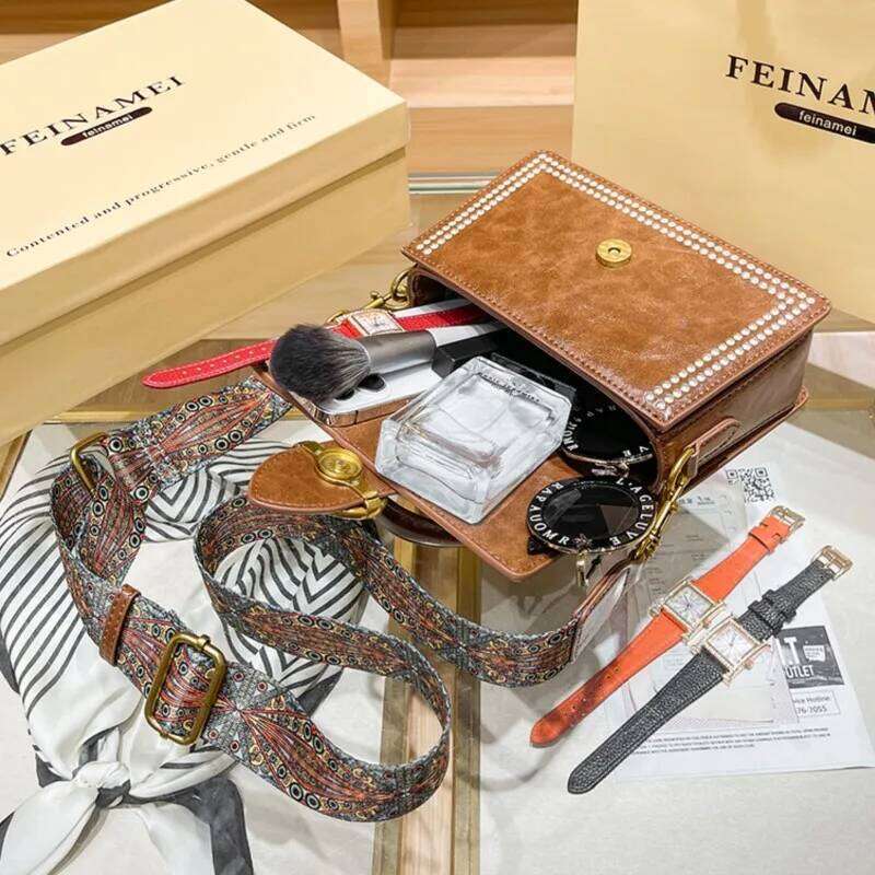 Brand women's handbag, light luxury small square 2025 new autumn and winter retro designer shoulder bag, high-end crossbody