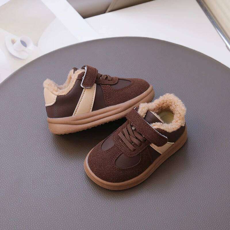 Children's Velvet Board 2025 Autumn/Winter New Style Boys' Casual Girls' Fashion Lamb Wool Cotton Shoes 22-31 Y260128