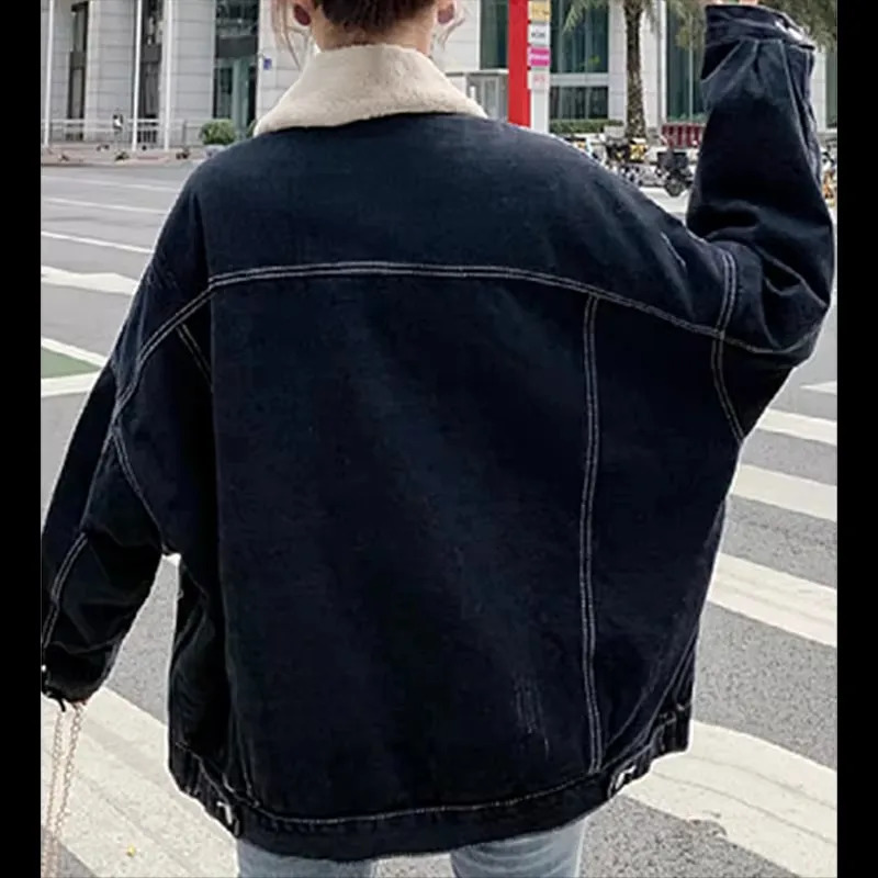 Retro Fleecelined Denim Jacket Women Loose Padded Thicken Winter Outwear Fashion Big Pockets HipHop Warm Cowboy Coat Street 260120
