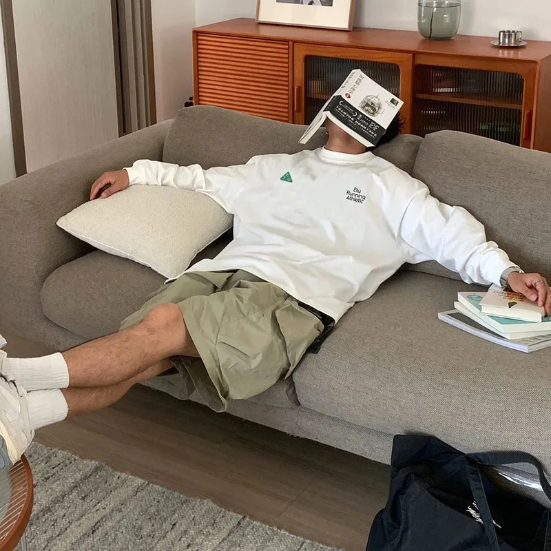 American Street Letter Print T-shirt Men Autumn 100 Cotton White Long sleeves Base Layer shirt Sports Y2k Top Mens 260118