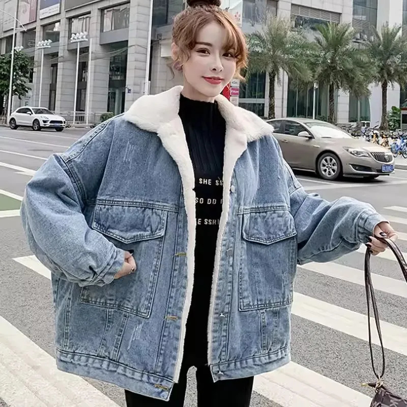 Retro Fleecelined Denim Jacket Women Loose Padded Thicken Winter Outwear Fashion Big Pockets HipHop Warm Cowboy Coat Street 260120