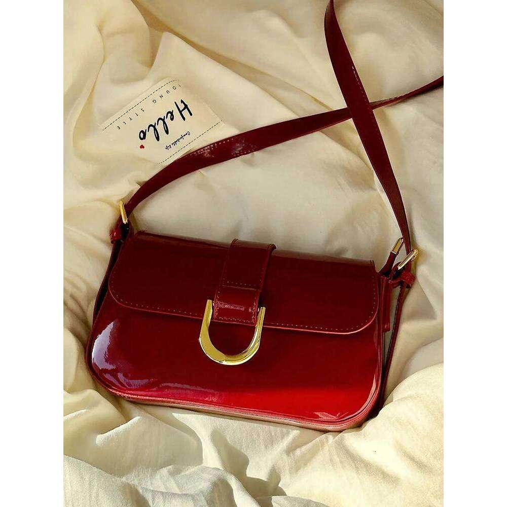 2025 new retro wine red road buckle crossbody shoulder armpit fashionable casual daily commuting women's bag XJ260131