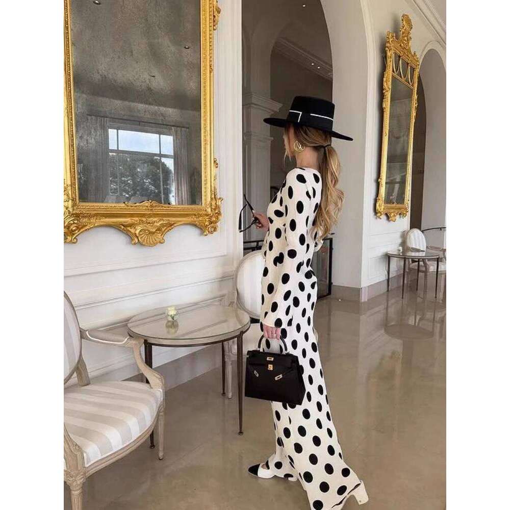 2025 Summer Fashion Series New Women's Elegant Dress Tight Sexy Horn Sleeve Wave Point A Skirt Vacation Long Run XJ260131