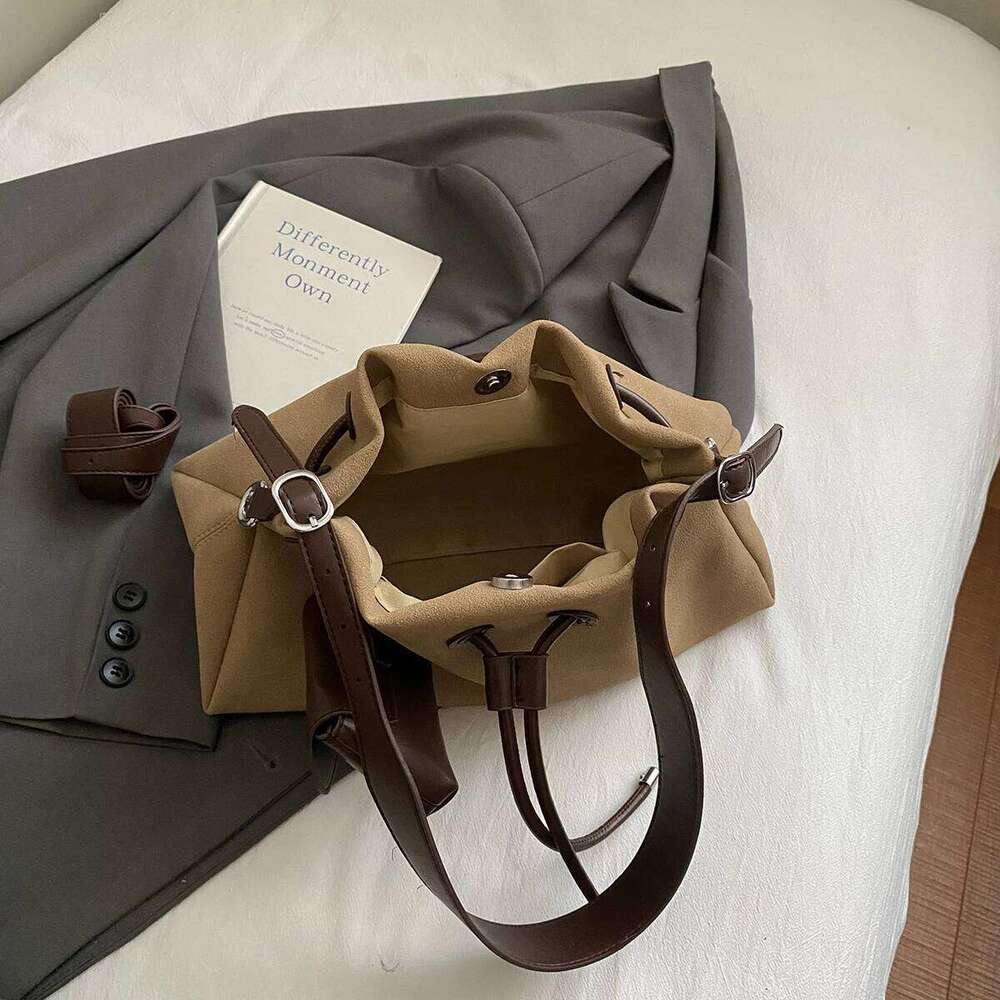 LEFTSIDE PU Leather Bucket Crossbody Bags for Women 2025 Trend Female Korean Fashion Lady Shoulder Bag Handbags and Purses XJ260131