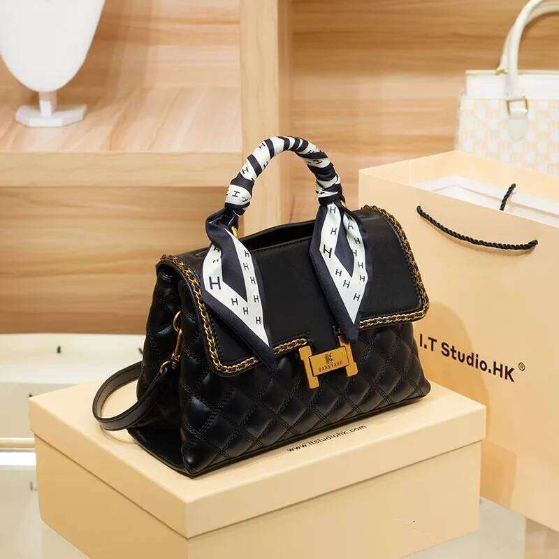 Women's diamond grid handbag, women's 2024 new spring/summer high-end small square bag, designer crossbody bag