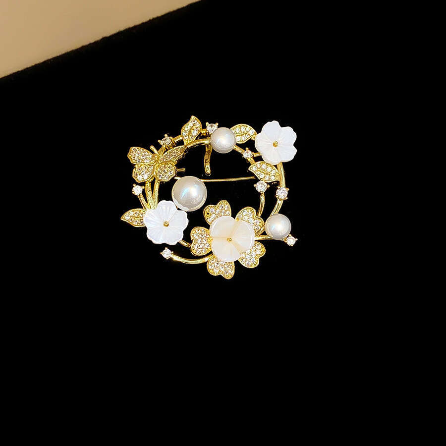 Diamond-Encrusted Flower Butterfly Pearl Brooch Light Luxury High-End Feel Pin Simple Fashion Exquisite Temperament Versatile Accessory for Women