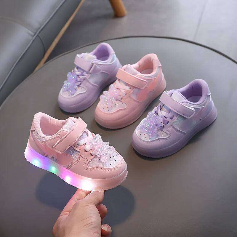Spring Child Sneaker New Fashion Comfort Versatile Soft Sole LED Light Girl Shoe Cute Anti Slip Exquisite Casual Shoes Y260128