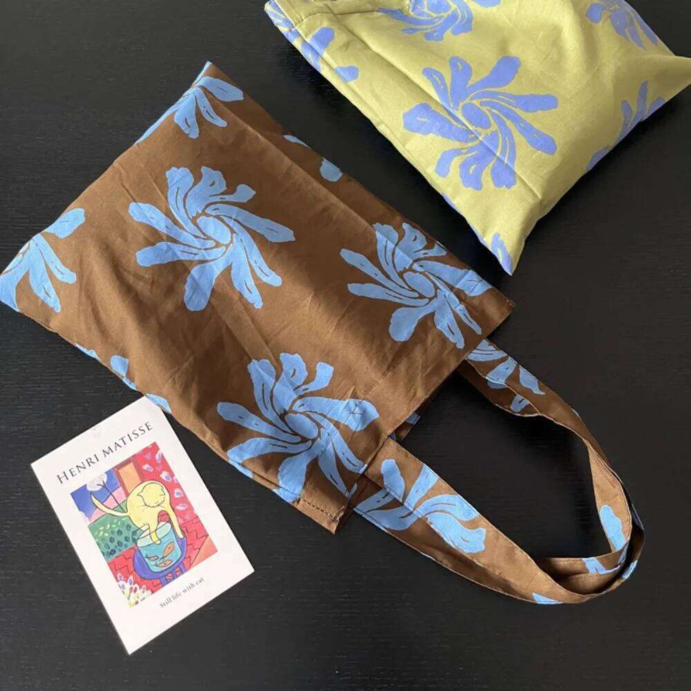 Korean Sle Print Canvas Tote Bag Strolls and Small Object Carrng Bags for Women Autumn Winter Lazy Floral Handbag Trendy