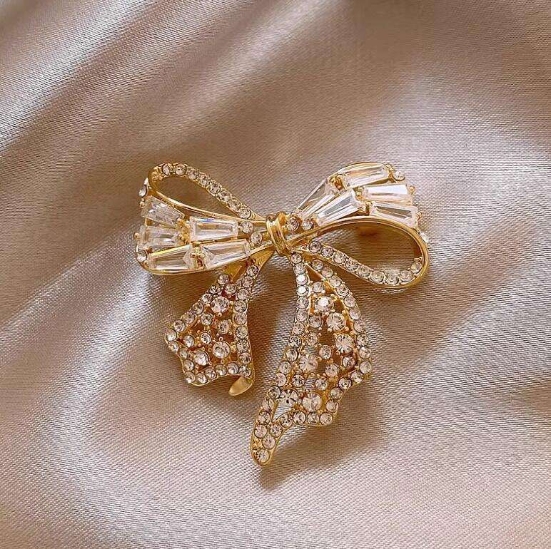 Gold-Plated Inlaid Diamond Bowknot Zircon Wholesale Light Luxury Niche High-End Creative Accessory Versatile Fashion Brooch