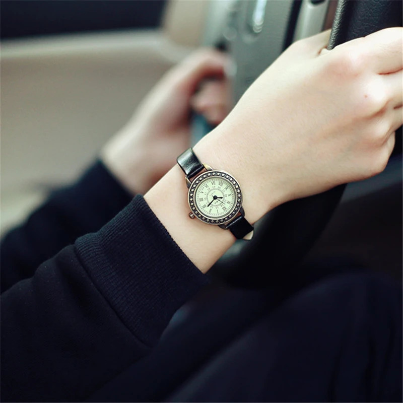 Vintage women leather watch slim PU leather Roman scale quartz watch 260126