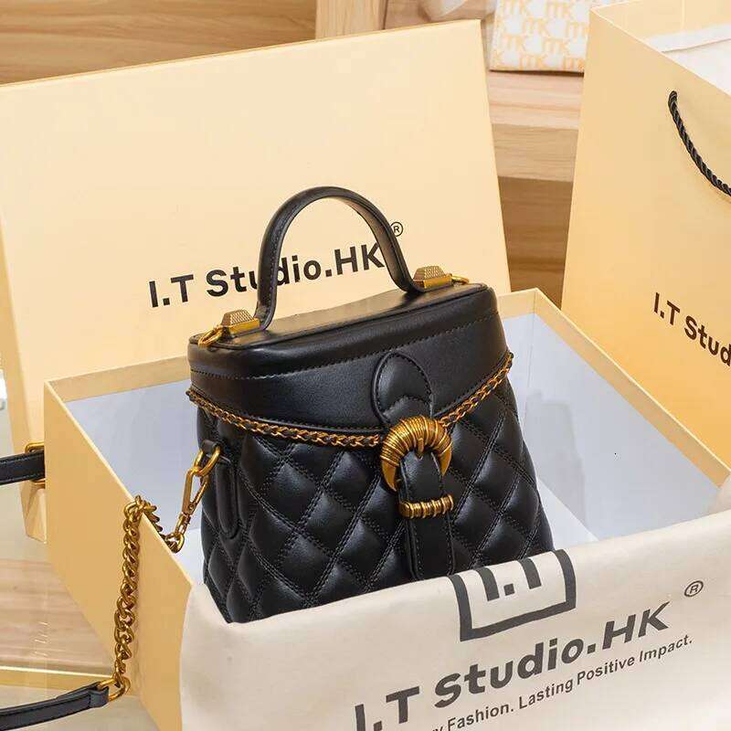 Luxury Women's Genuine Leather Bucket Bag with Advanced Texture 2024 Autumn/Winter New Designer Chain Single Shoulder Crossbody