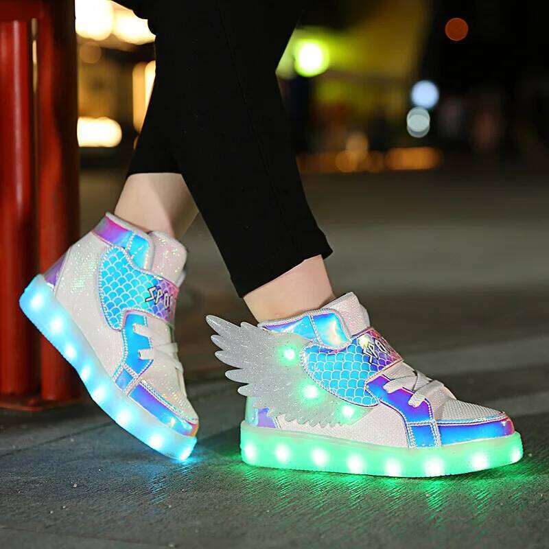 Casual New Small Medium-sized LED Charging Luminous Children's USB Colorful Light Shoes Y260128