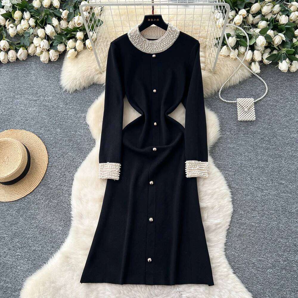 YuooMuoo Brand Fashion 2025 Autumn Winter Women Knitted Long Luxury Pearls O-neck A-line Sweater Dress Office Lady Vestido XJ260131