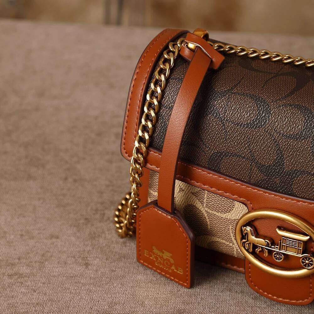 Light luxury women's 2025 new high-end color contrast single shoulder underarm bag designer fashionable crossbody small squa