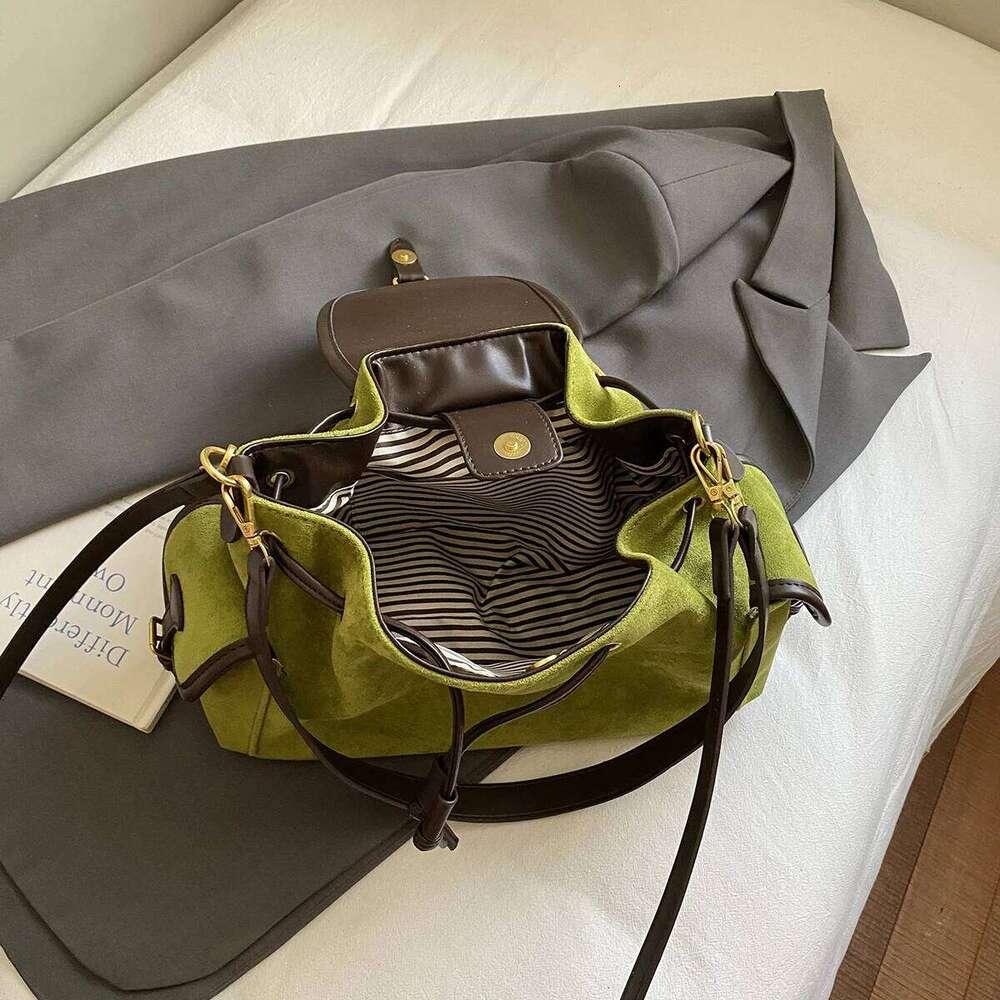 LEFTSIDE Women Small Green PU Leather Shoulder 2025 Winter Crossbody Bag Luxury Designer Trend New Handbags and Purses XJ260131