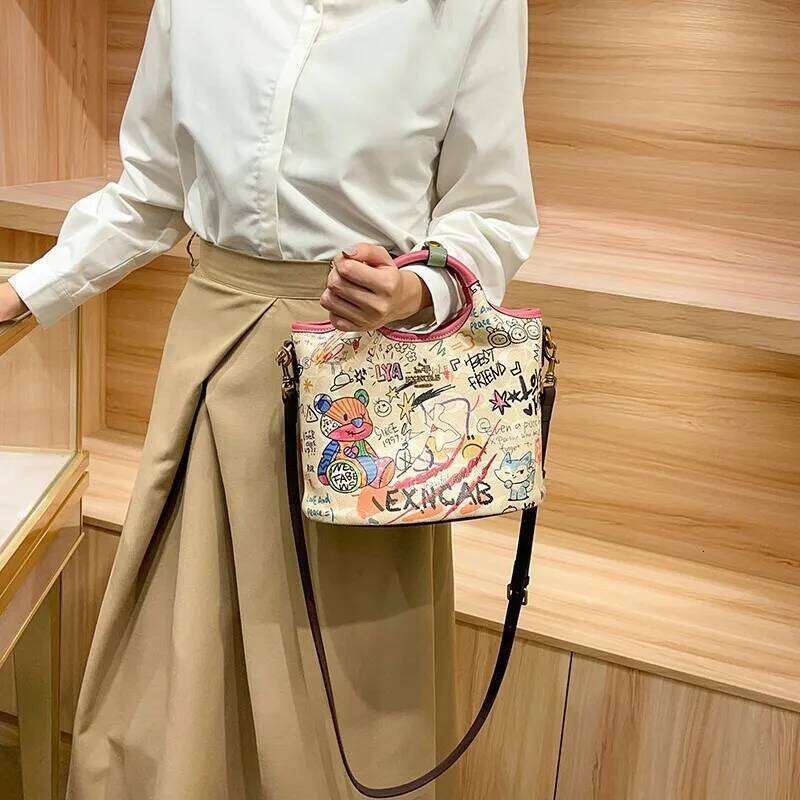 Brand Women's Graffiti 2025 New High end Fashion Multi functional Designer Shoulder Crossbody Bag Handbag
