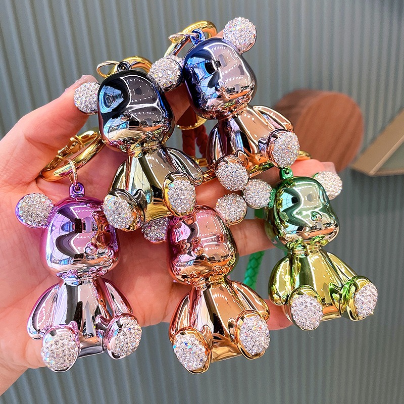 Designer Luxury Rhinestone Bear Keychain for Women, Electroplated Cute Bear Car Keyring Bag Charm, Ideal Birthday Gift 2026