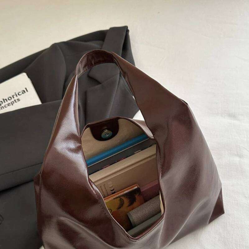 Large Capacity PU Leather Hobo Retro Red Bags Autumn Winter Shoulder Bag for Women 2025 New Trend Y2K Handbags and Purses Tote XJ260131