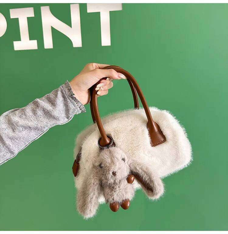 autumn and winter cute plush handbag women's 2025 new fashion versatile shoulder messenger bag XJ260131