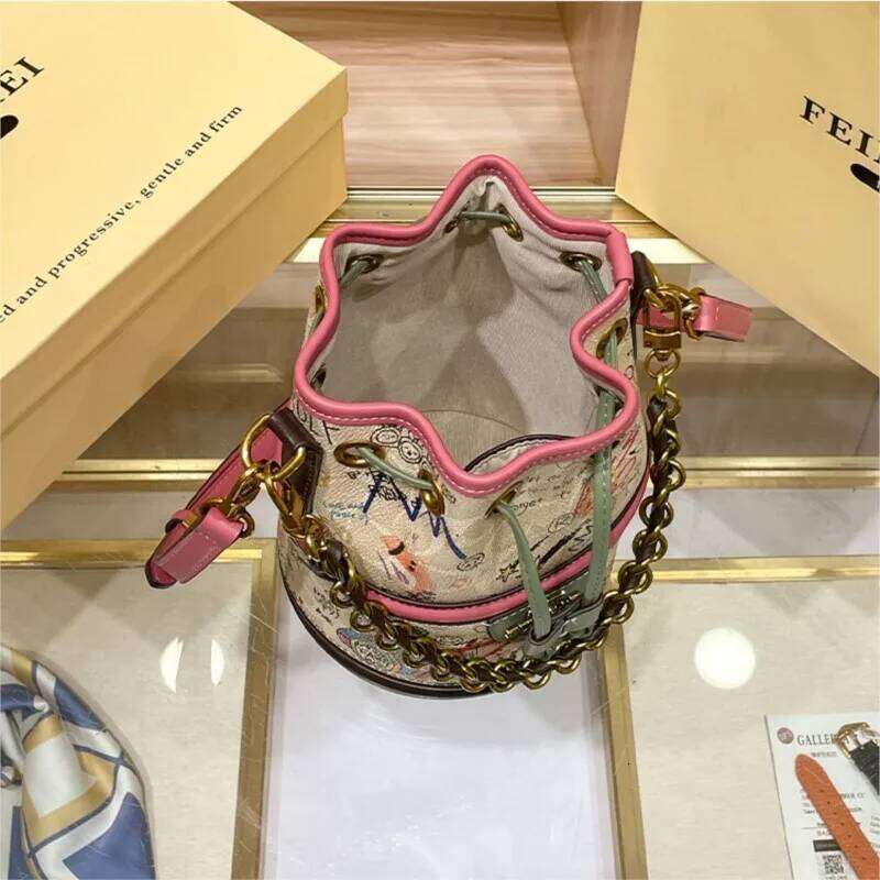 Women's Handheld Genuine Leather Drawstring 2024 Spring New Round Bucket Single Shoulder Crossbody Bag for Women