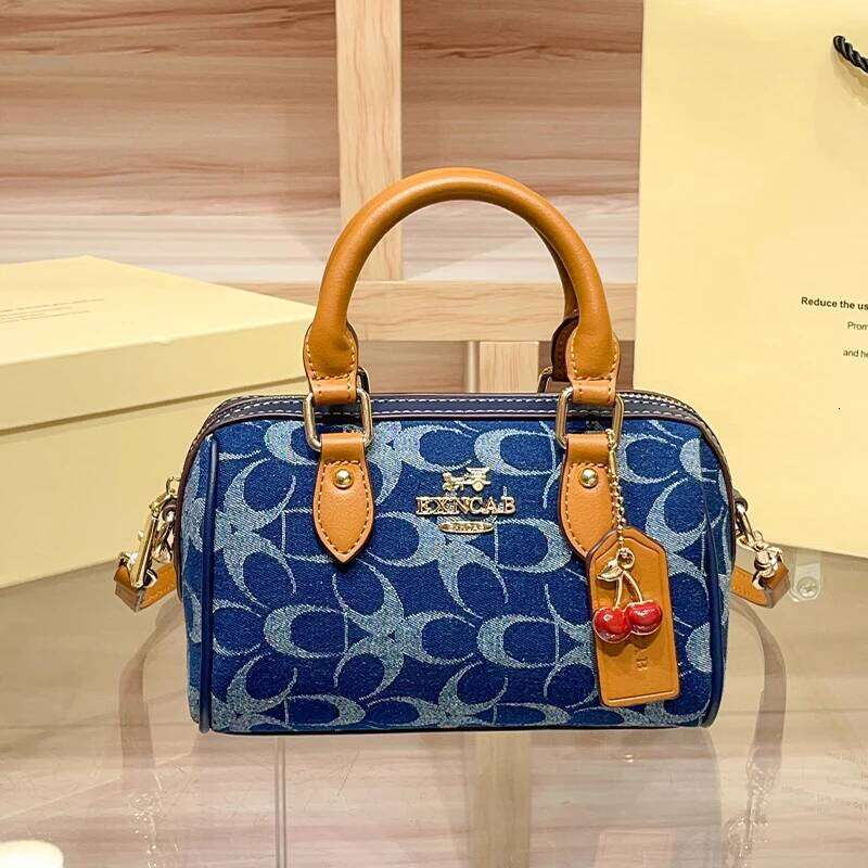 Brand Denim Handheld Pillow Women's 2025 New Style High end Designer Fashion Versatile Shoulder Crossbody Bag