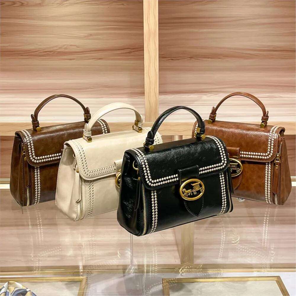 Women's handbag 2025 new autumn and winter high-end retro wide strap fashionable single shoulder crossbody small square