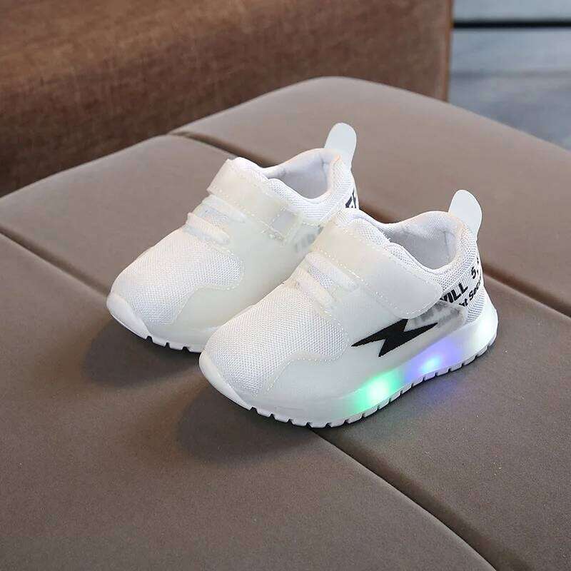 New Autumn Fashion LED Lights Boy Lightweight Breathable Mesh Kid Sneakers Retro Comfort Sports Casual Shoes 2025 Y260128