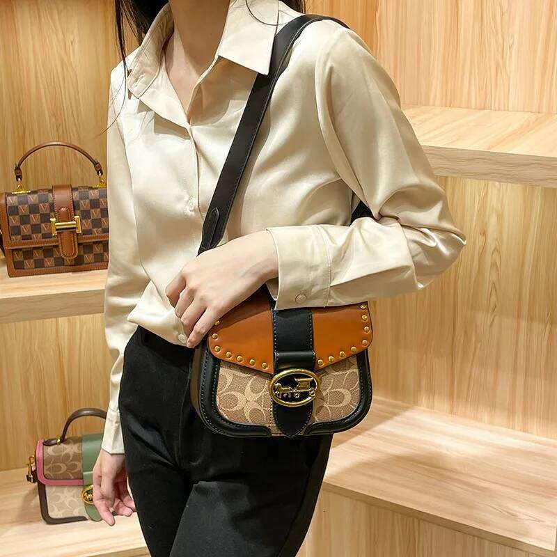 Brand light women's handbag 2025 new retro high-end color contrast designer luxury shoulder crossbody bag fashion