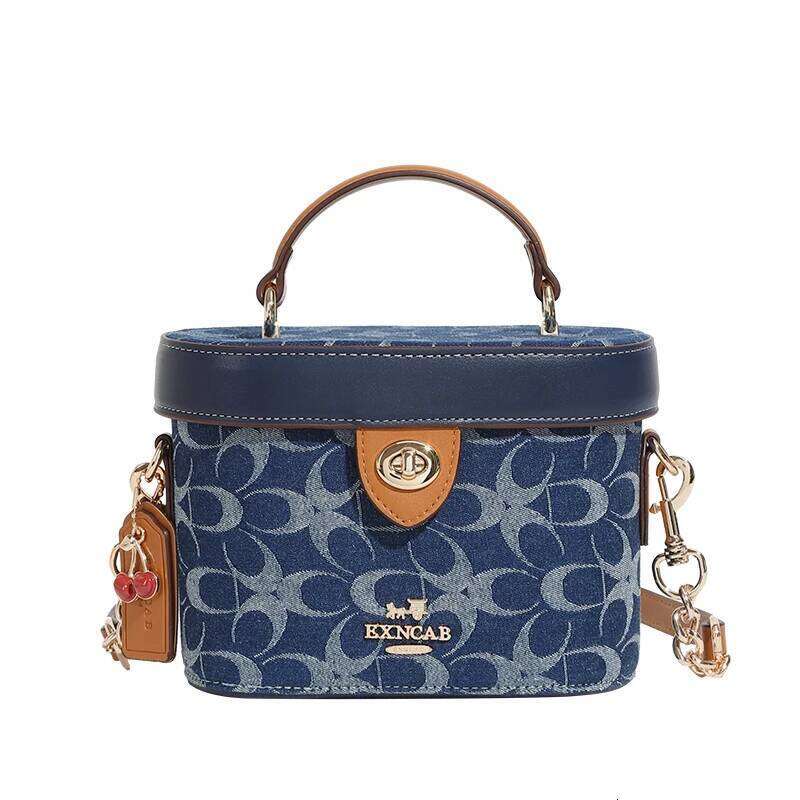 Brand denim hand-held bucket women's 2025 new fashionable and versatile shoulder lunch box bag, crossbody bag