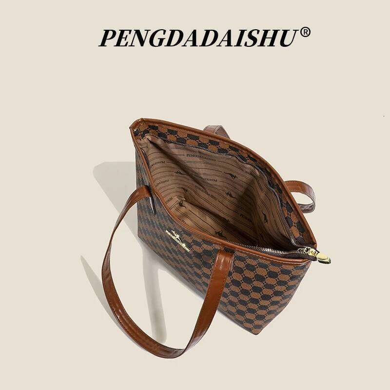 Mommy Bag Versatile Plaid Soft Leather Single-Shoulder Bag, Large Capacity Tote for Work and Commuting, Stylish Women's Handbag