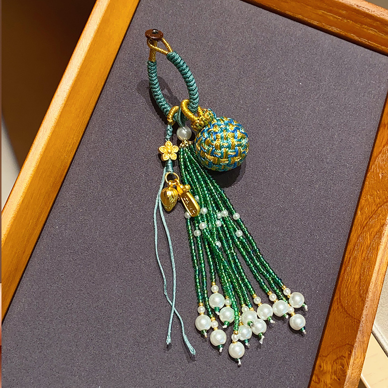 Chinese Style Design Boutique Keychain With Dribbling Bag Pendant Purple Tassel Style Pendant Charming With Hanging Rope