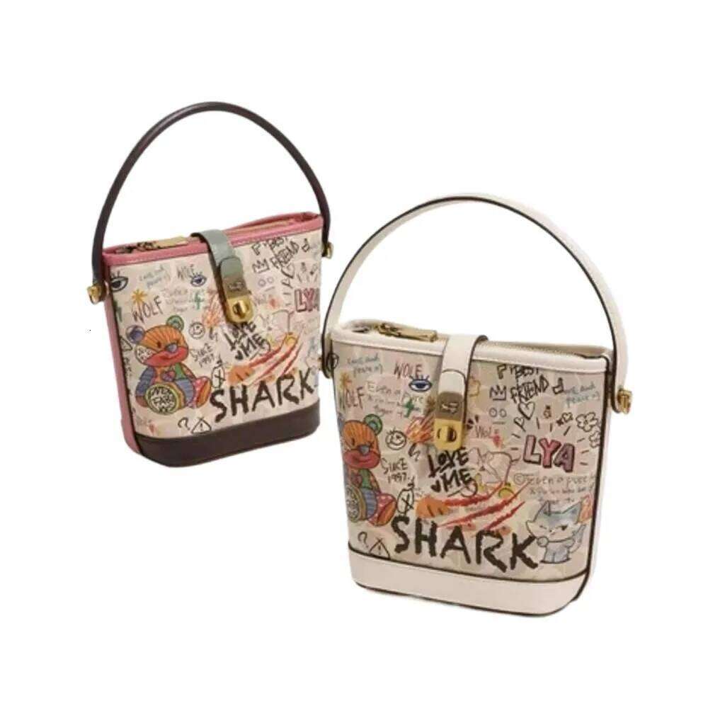 Women's handbag 2025 autumn/winter new designer high-end water bucket bag, fashionable and versatile single shoulder crossbody