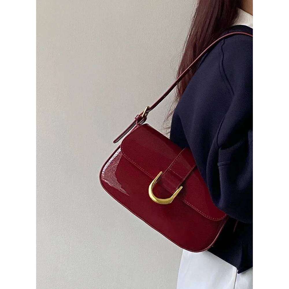 Classic PU Leather Horseshoe Buckle Casual Crossbody Soild Color Small Shoulder Bag with Zipper Closure Women Clutch Purse