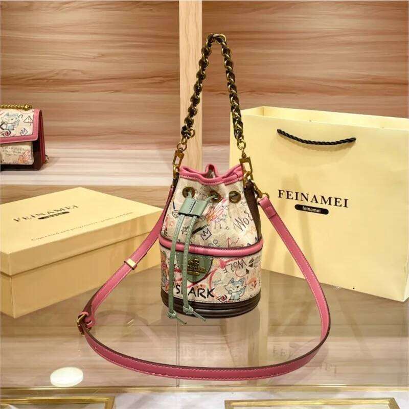 Women's Handheld Genuine Leather Drawstring 2024 Spring New Round Bucket Single Shoulder Crossbody Bag for Women