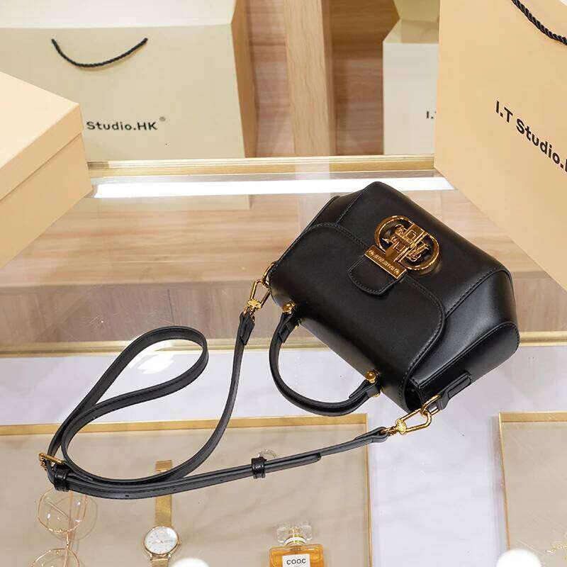 Women's genuine leather handbag, women's 2024 new spring/summer haute couture designer single shoulder crossbody small