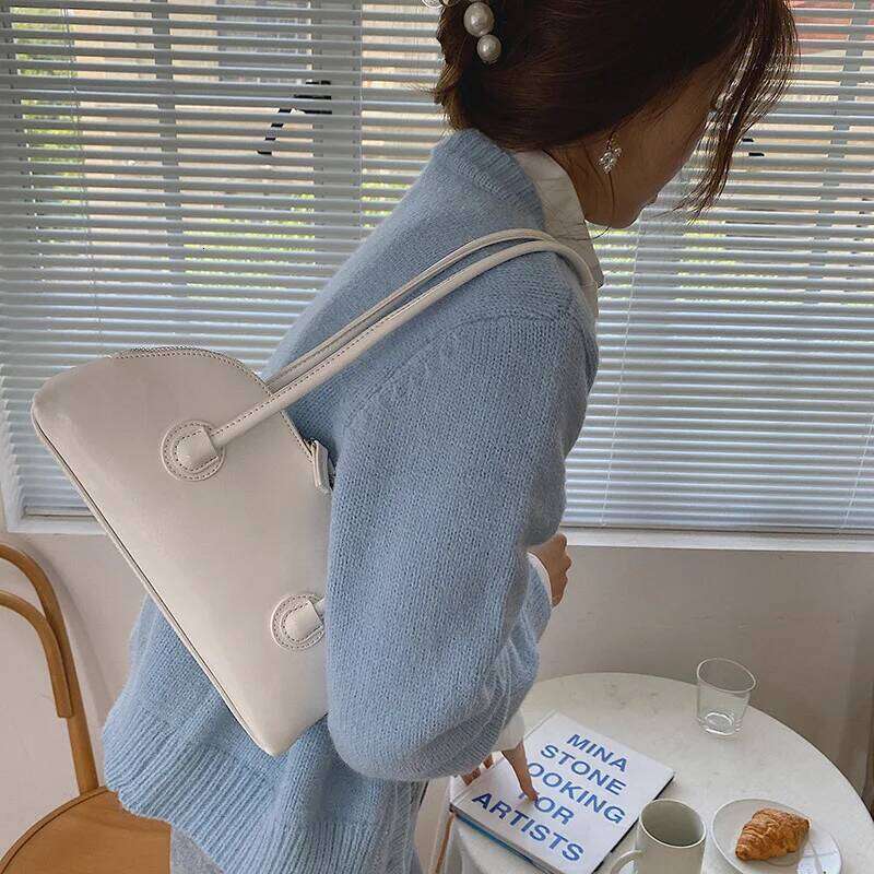 Fashion Women Underarm Bag Spring and Summer Solid Color Button Free PU Shoulder Bags French Casual Simple Girls Handbags